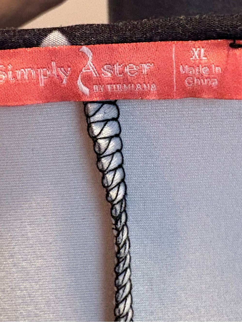 Simply Aster Light Gray Top with Black Trim. - Picture 3 of 3